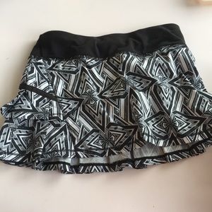 Size 8 ivivva skirt.